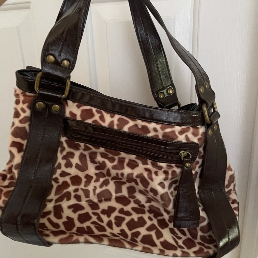 Giraffe printed purse 👜